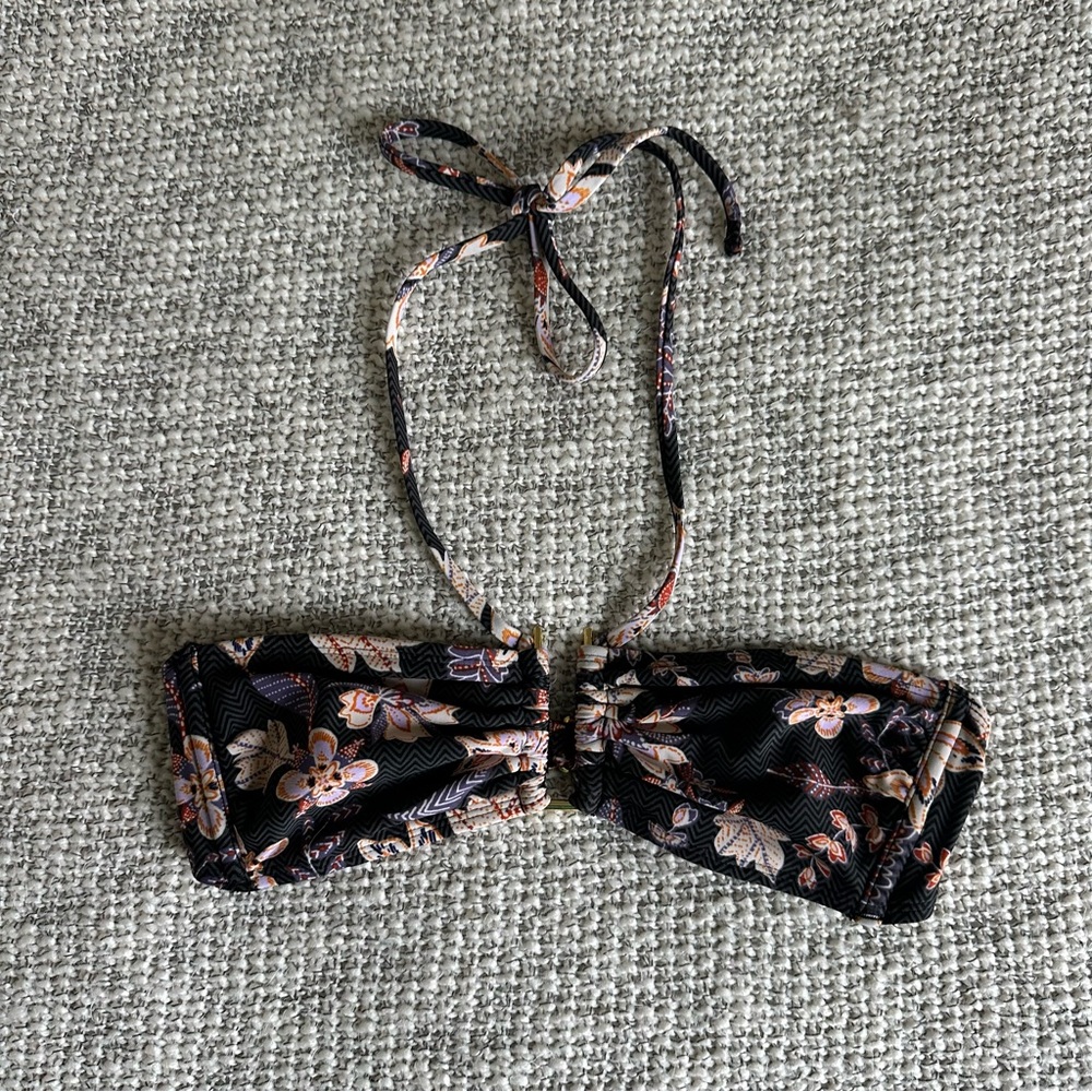 Shade & Shore Black Floral Bikini Top